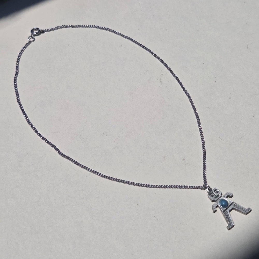 Vintage Silver Tone Metal Pendant Necklace Blue Bead Detail - Picture 4 of 6